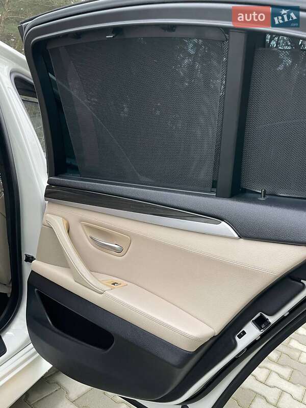 Седан BMW 5 Series 2011 в Львове