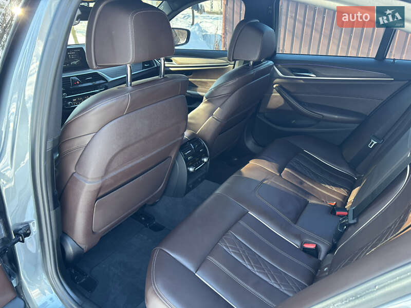 Седан BMW 5 Series 2017 в Барышевке