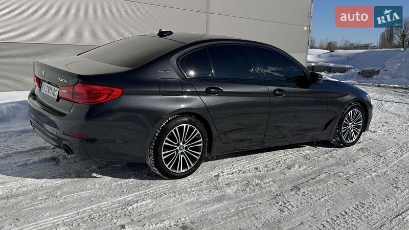 Седан BMW 5 Series 2017 в Киеве фото 10 Седан BMW 5 Series 2017 в Киеве