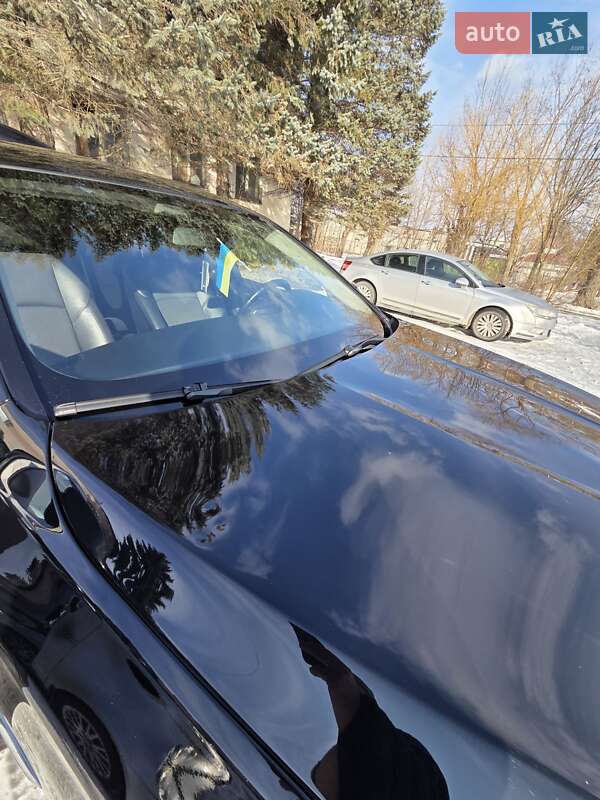 Седан BMW 5 Series 2012 в Киеве