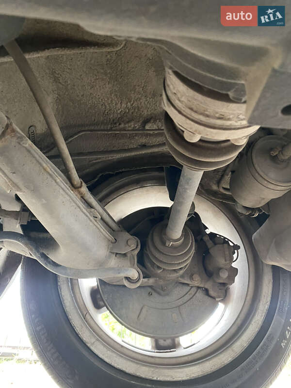 Седан BMW 5 Series 1989 в Запорожье