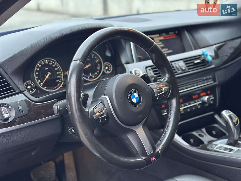Седан BMW 5 Series 2016 в Ужгороде