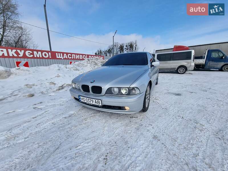 BMW 5 Series 2002 BMW 5 Series 2002