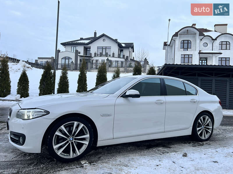 Седан BMW 5 Series 2015 в Ровно
