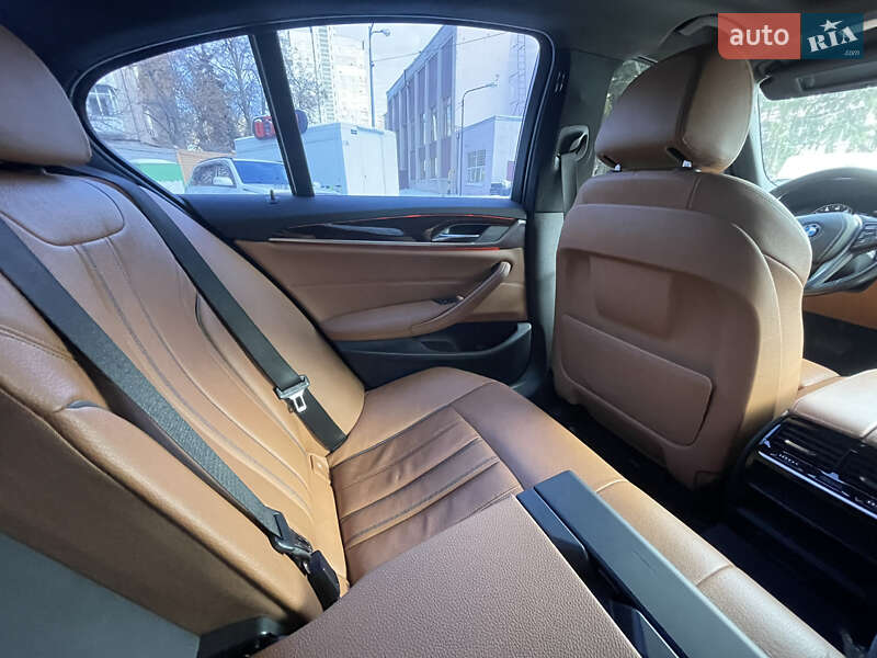 Седан BMW 5 Series 2017 в Харькове