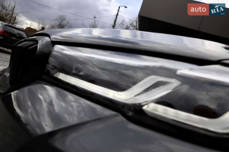 Седан BMW 5 Series 2020 в Дрогобыче