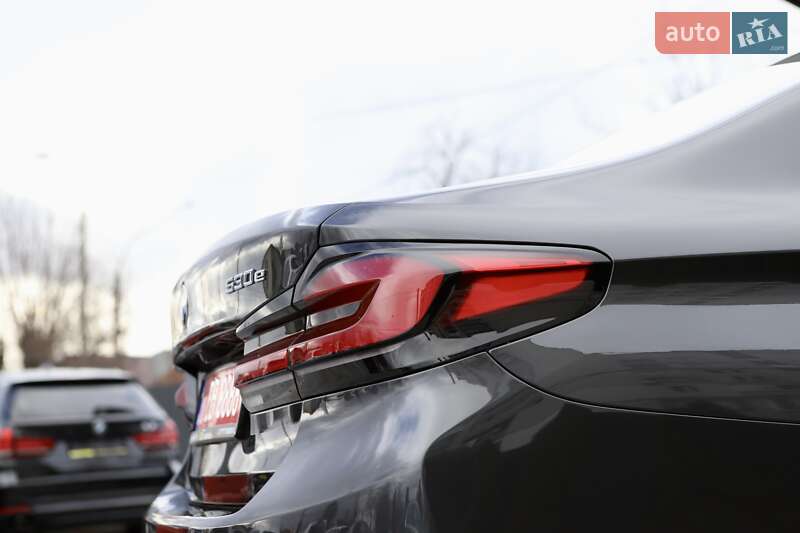 Седан BMW 5 Series 2020 в Дрогобыче