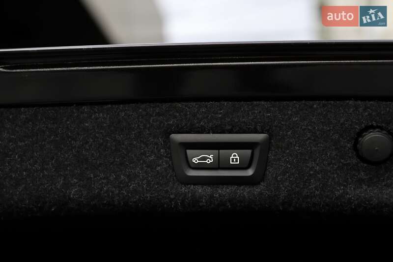 Седан BMW 5 Series 2020 в Дрогобыче