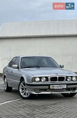 Седан BMW 5 Series 1988 в Одесі