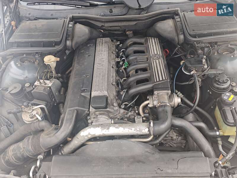 Универсал BMW 5 Series 1999 в Вышгороде