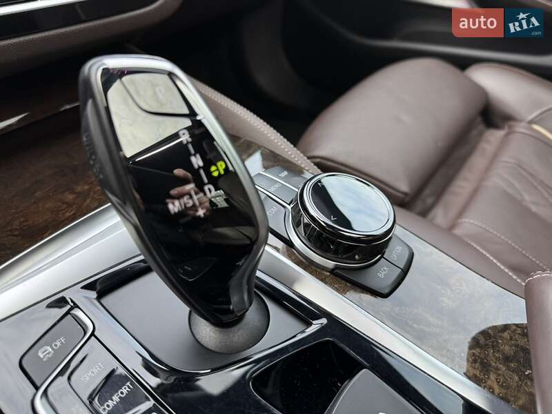 Седан BMW 5 Series 2017 в Днепре фото 14 Седан BMW 5 Series 2017 в Днепре