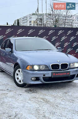 Седан BMW 5 Series 2001 в Сумах