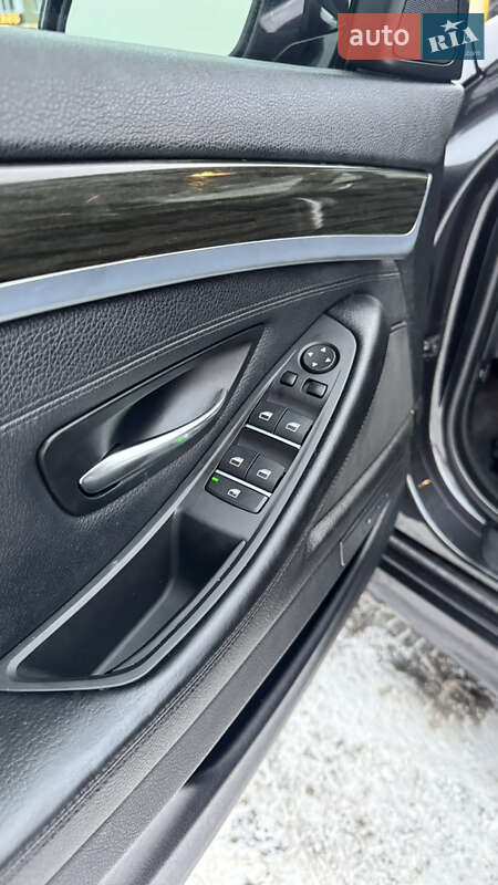 Седан BMW 5 Series 2013 в Киеве фото 23 Седан BMW 5 Series 2013 в Киеве