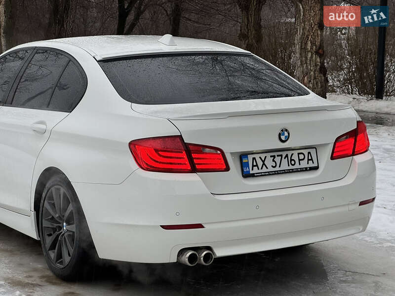 Седан BMW 5 Series 2010 в Харькове