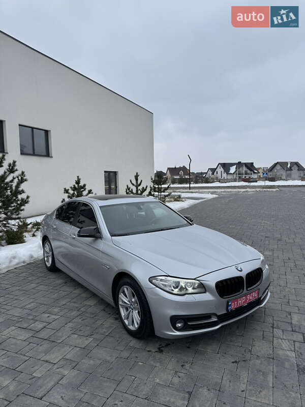 Седан BMW 5 Series 2016 в Луцке