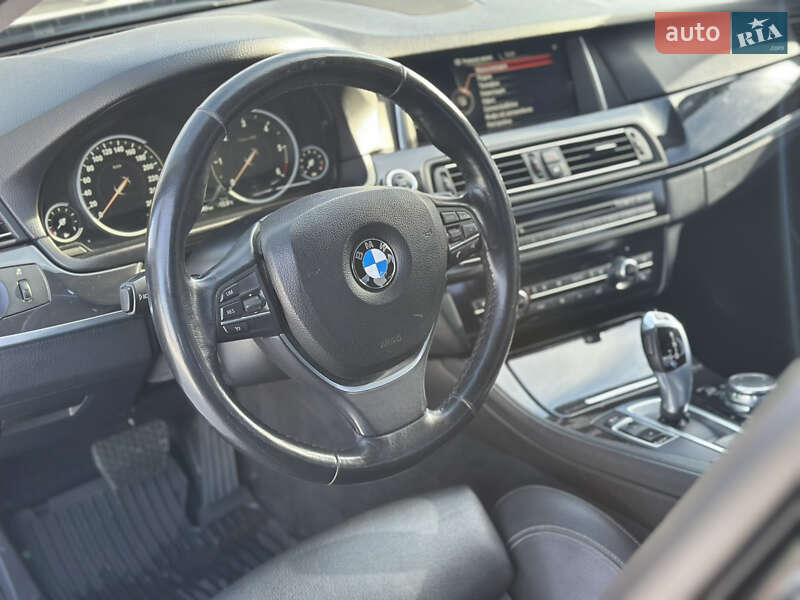 Седан BMW 5 Series 2015 в Харькове