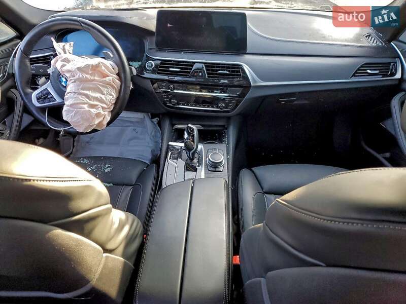Седан BMW 5 Series 2022 в Черновцах