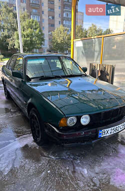 Седан BMW 5 Series 1992 в Хмельницком