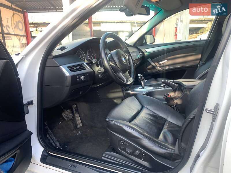 Универсал BMW 5 Series 2010 в Хмельницком