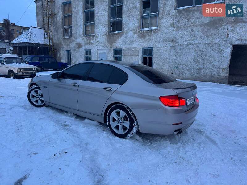 Седан BMW 5 Series 2012 в Василькове