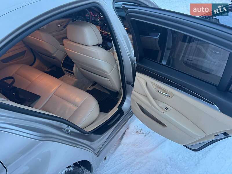 Седан BMW 5 Series 2012 в Василькове