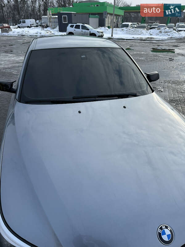 Седан BMW 5 Series 2004 в Радивилове