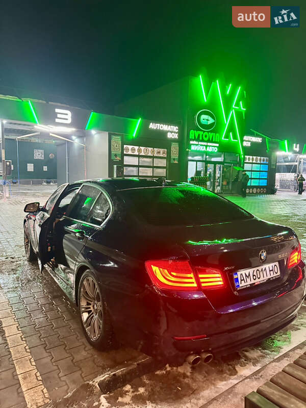 Седан BMW 5 Series 2012 в Черновцах
