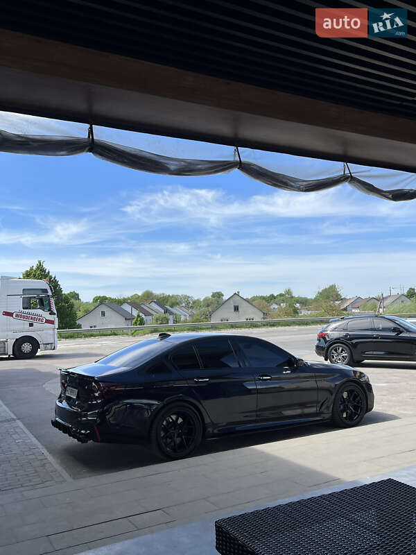 Седан BMW 5 Series 2017 в Новом Роздоле фото 4 Седан BMW 5 Series 2017 в Новом Роздоле