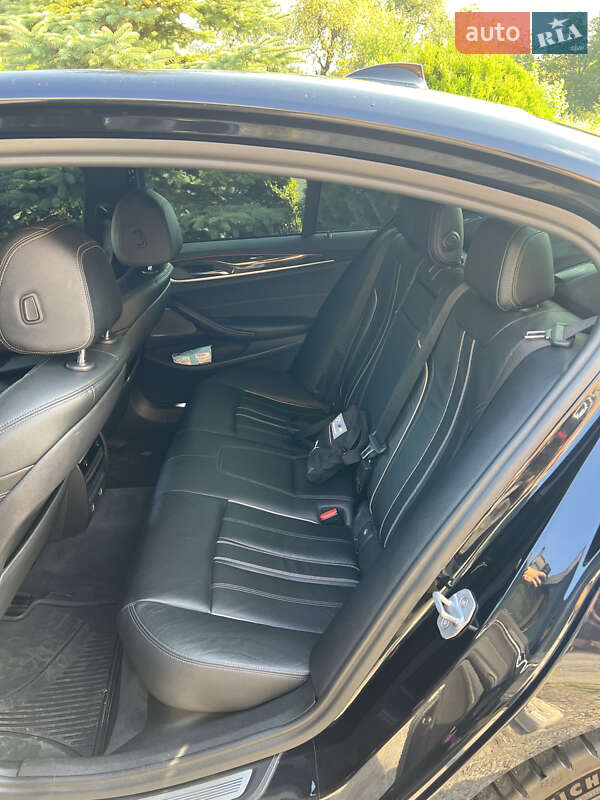 Седан BMW 5 Series 2017 в Новом Роздоле фото 14 Седан BMW 5 Series 2017 в Новом Роздоле