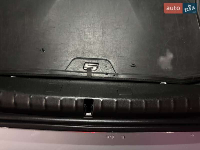 Седан BMW 5 Series 2017 в Львове