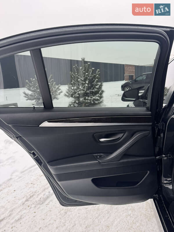 Седан BMW 5 Series 2010 в Хмельницком