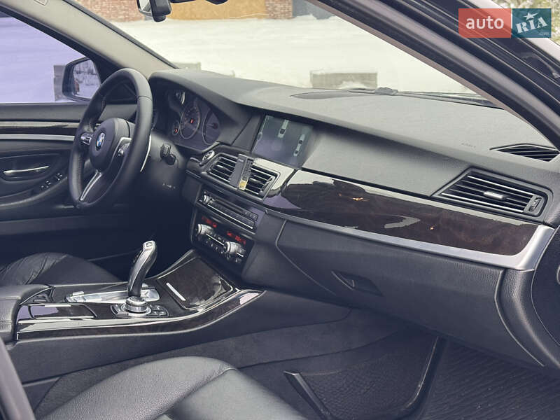 Седан BMW 5 Series 2010 в Хмельницком