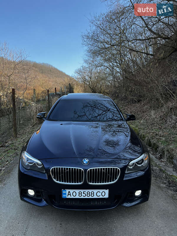 Седан BMW 5 Series 2015 в Виноградове