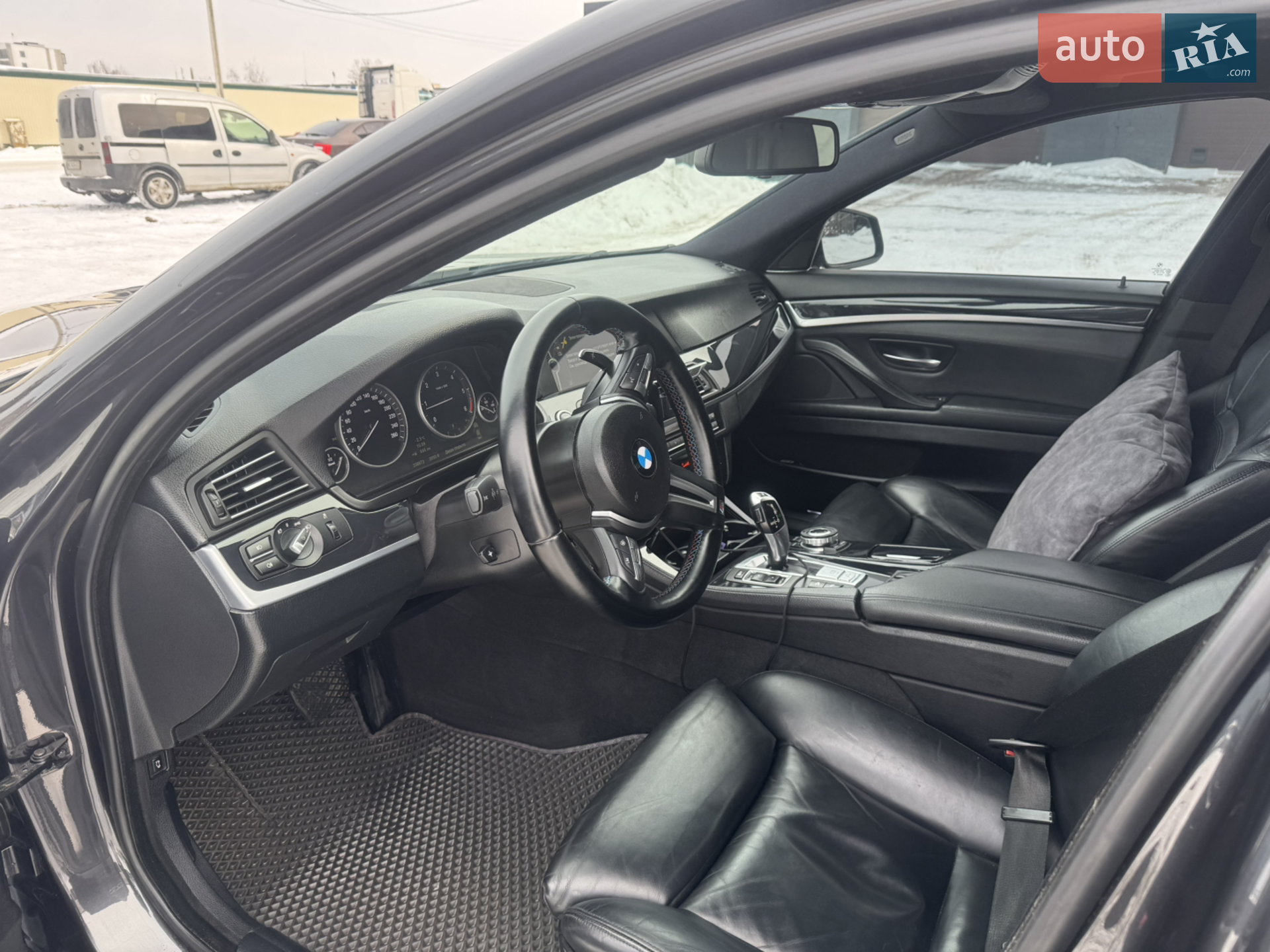 2011 BMW 5er - мініатюра 6