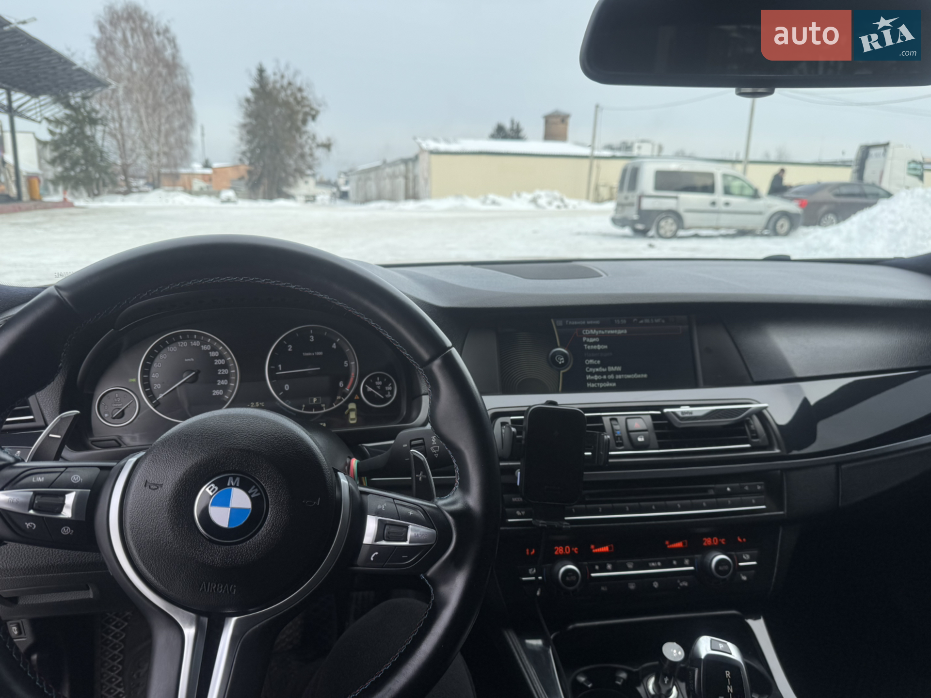 2011 BMW 5er - мініатюра 8