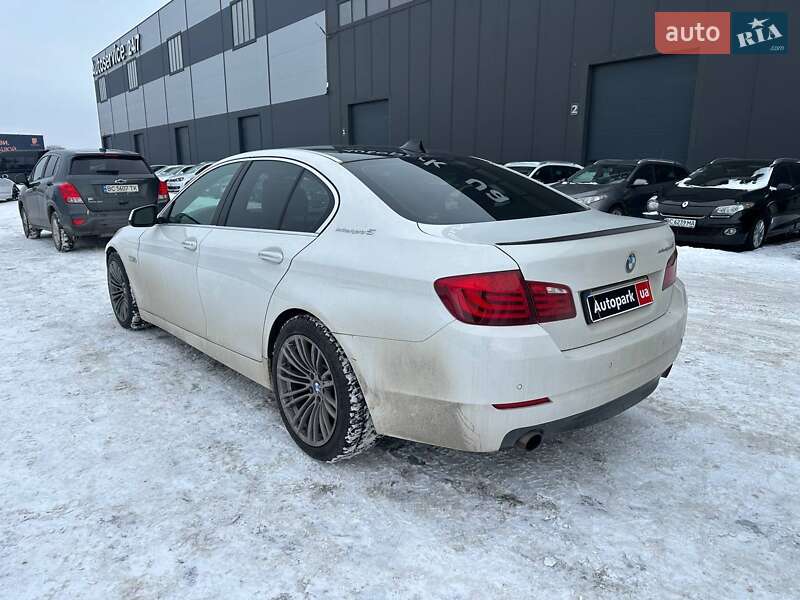 Седан BMW 5 Series 2013 в Львове