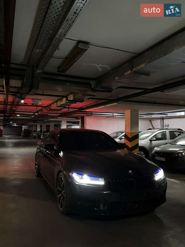 Седан BMW 5 Series 2018 в Киеве