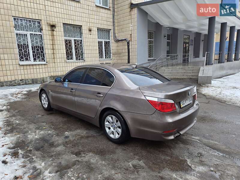 Седан BMW 5 Series 2005 в Киеве