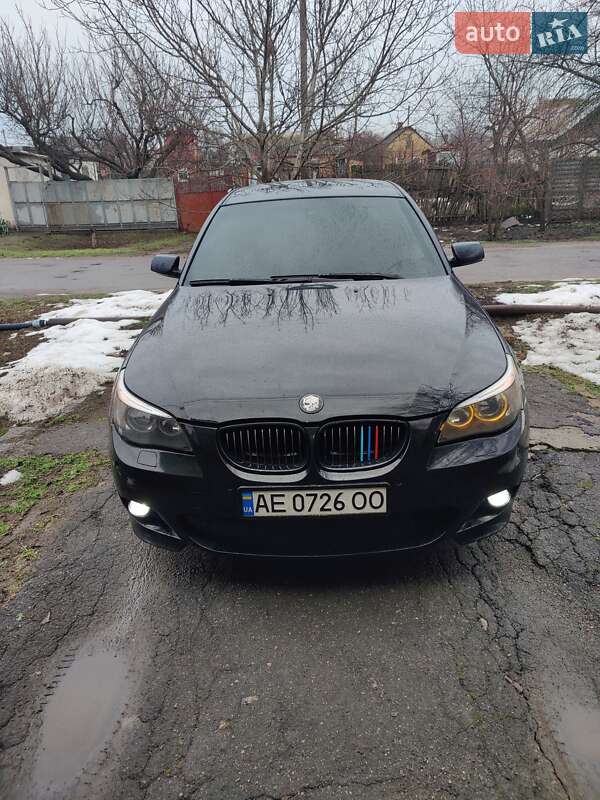Седан BMW 5 Series 2005 в Никополе