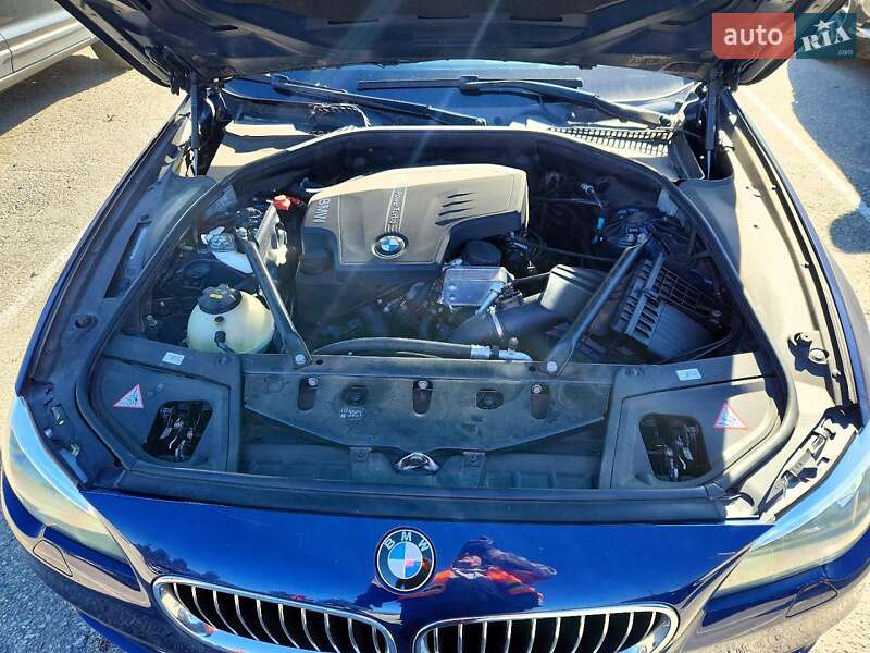 Седан BMW 5 Series 2016 в Львове