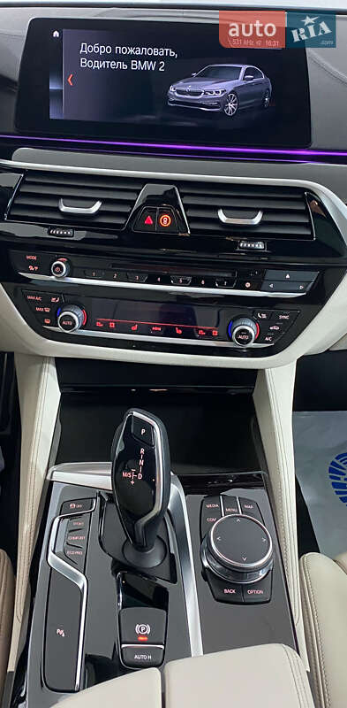 Седан BMW 5 Series 2017 в Львове