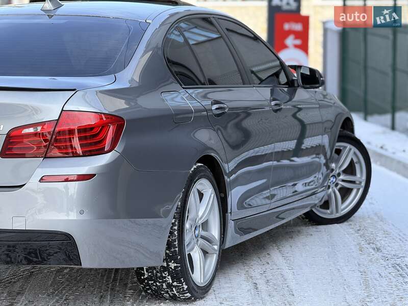 Седан BMW 5 Series 2015 в Львові