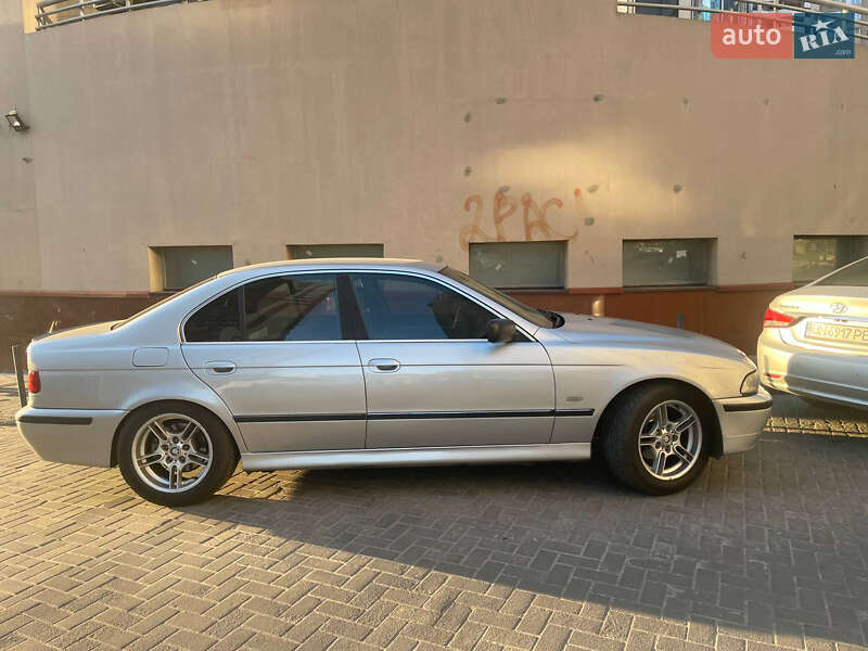 Седан BMW 5 Series 1998 в Одессе