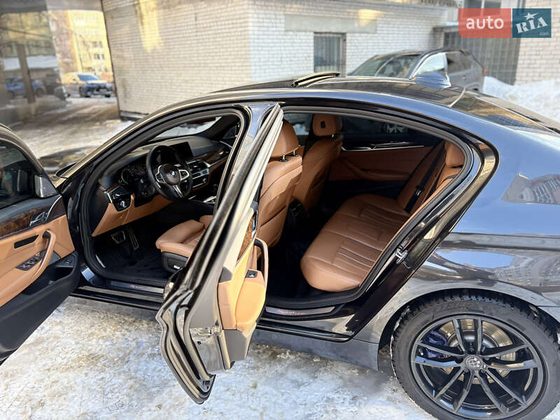 Седан BMW 5 Series 2018 в Киеве