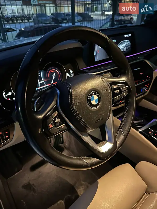 BMW 5 Series 2018 VIN WBAJA9C56JB249953 фото оголошення 16 з 67
