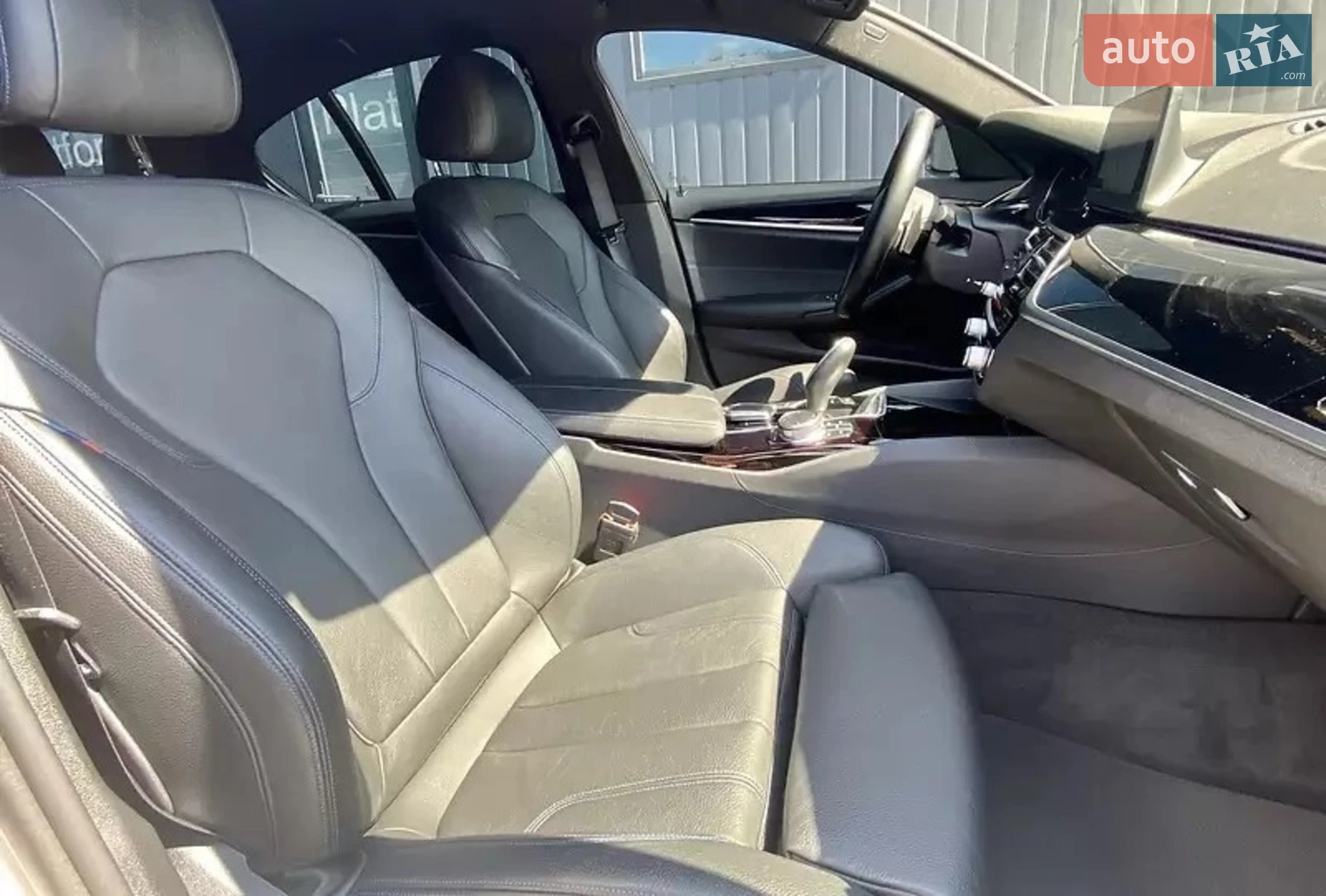 2016 BMW 5er - мініатюра 26