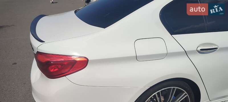 Седан BMW 5 Series 2016 в Киеве фото 31 Седан BMW 5 Series 2016 в Киеве