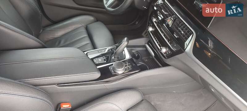 Седан BMW 5 Series 2016 в Киеве фото 50 Седан BMW 5 Series 2016 в Киеве