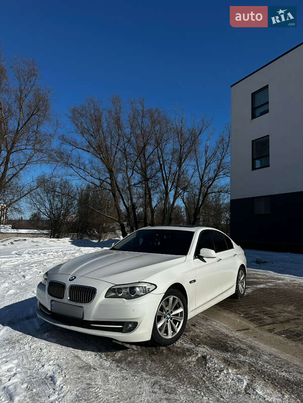 Седан BMW 5 Series 2013 в Хмельницком