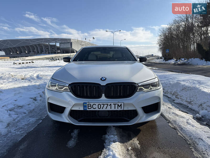 Седан BMW 5 Series 2018 в Львове